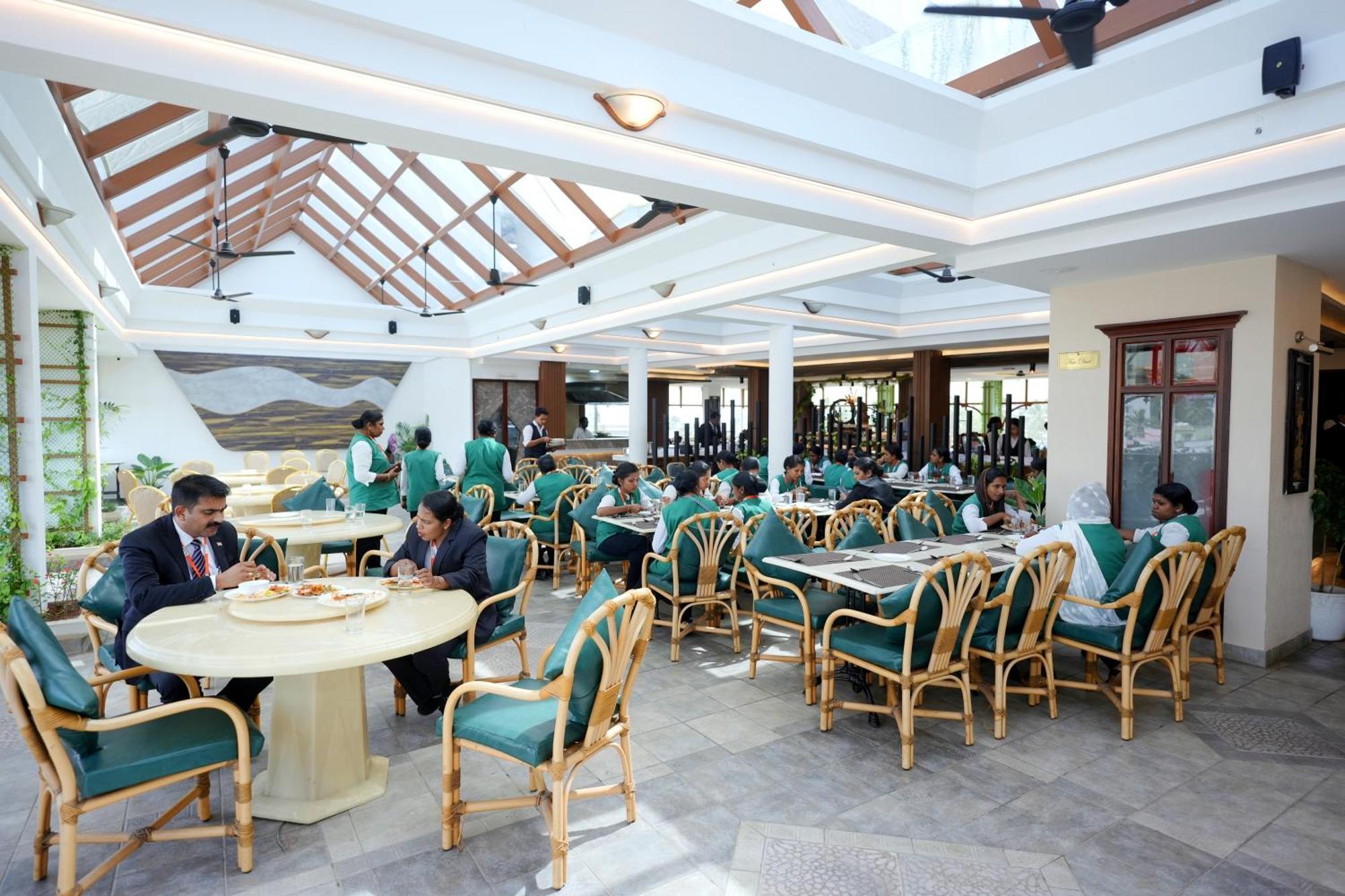 Maurya Rajadhani Thiruvananthapuram Exteriör bild