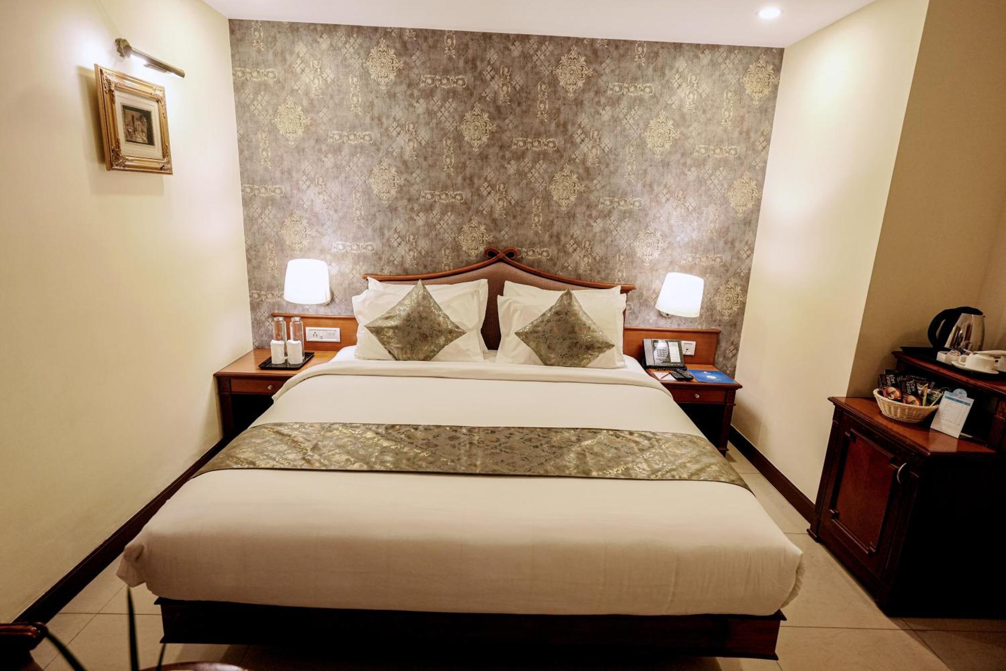 Maurya Rajadhani Thiruvananthapuram Exteriör bild